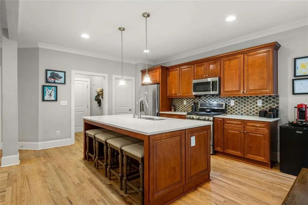 2573 Paul Avenue Nw, Atlanta, Georgia 30318, 5 Bedrooms Bedrooms, ,3 BathroomsBathrooms,Residential,For Sale,2573 Paul Avenue Nw,7587006