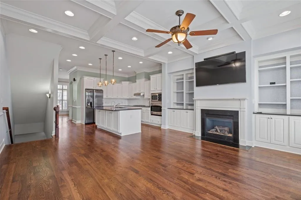 310 Riversgate Drive, Atlanta, Georgia 30518, 4 Bedrooms Bedrooms, ,4 BathroomsBathrooms,Residential,Sold,310 Riversgate Drive,7175101