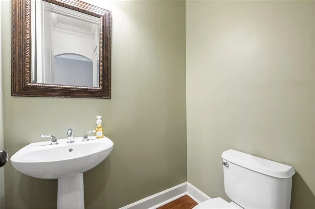 310 Riversgate Drive, Atlanta, Georgia 30518, 4 Bedrooms Bedrooms, ,4 BathroomsBathrooms,Residential,Sold,310 Riversgate Drive,7175101