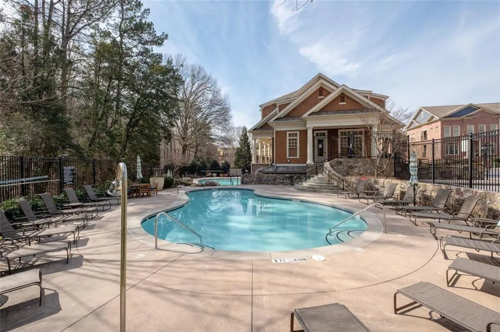 310 Riversgate Drive, Atlanta, Georgia 30518, 4 Bedrooms Bedrooms, ,4 BathroomsBathrooms,Residential,Sold,310 Riversgate Drive,7175101