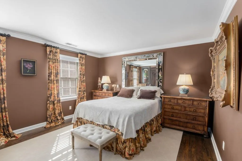 208 Jefferson Circle, Atlanta, Georgia 30328, 3 Bedrooms Bedrooms, ,2 BathroomsBathrooms,Residential,Sold,208 Jefferson Circle,7543114