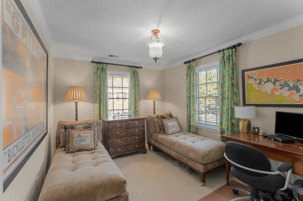 208 Jefferson Circle, Atlanta, Georgia 30328, 3 Bedrooms Bedrooms, ,2 BathroomsBathrooms,Residential,Sold,208 Jefferson Circle,7543114