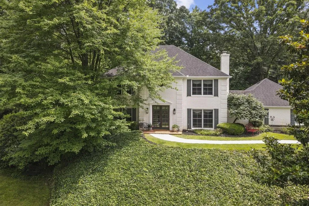 280 Seamarsh Court, Sandy Springs, Georgia 30328, 4 Bedrooms Bedrooms, ,3 BathroomsBathrooms,Residential,Sold,280 Seamarsh Court,6906980