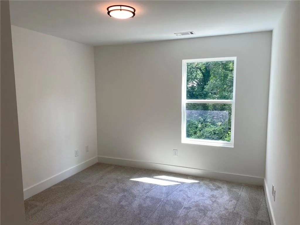 2167 Main Street Nw, Atlanta, Georgia 30318, 5 Bedrooms Bedrooms, ,2 BathroomsBathrooms,Residential,For Sale,2167 Main Street Nw,7573867