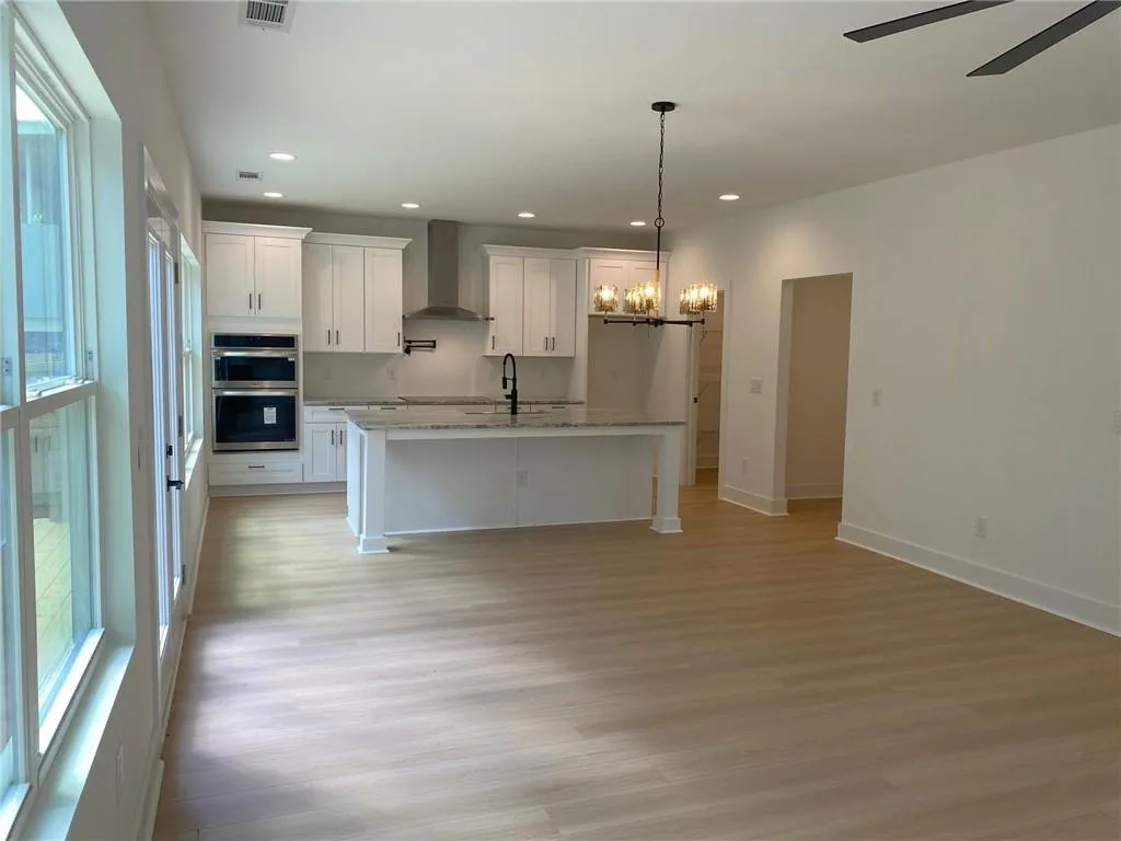 2167 Main Street Nw, Atlanta, Georgia 30318, 5 Bedrooms Bedrooms, ,2 BathroomsBathrooms,Residential,For Sale,2167 Main Street Nw,7573867