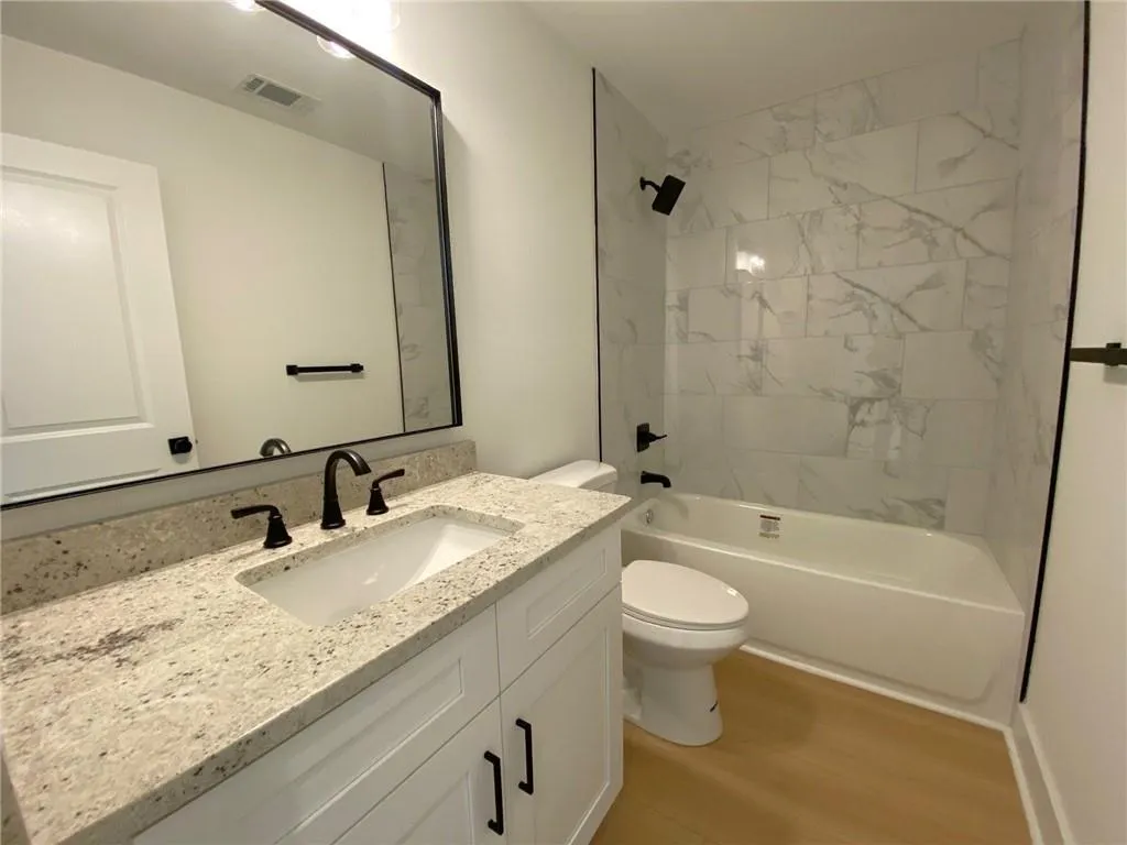 2167 Main Street Nw, Atlanta, Georgia 30318, 5 Bedrooms Bedrooms, ,2 BathroomsBathrooms,Residential,For Sale,2167 Main Street Nw,7573867