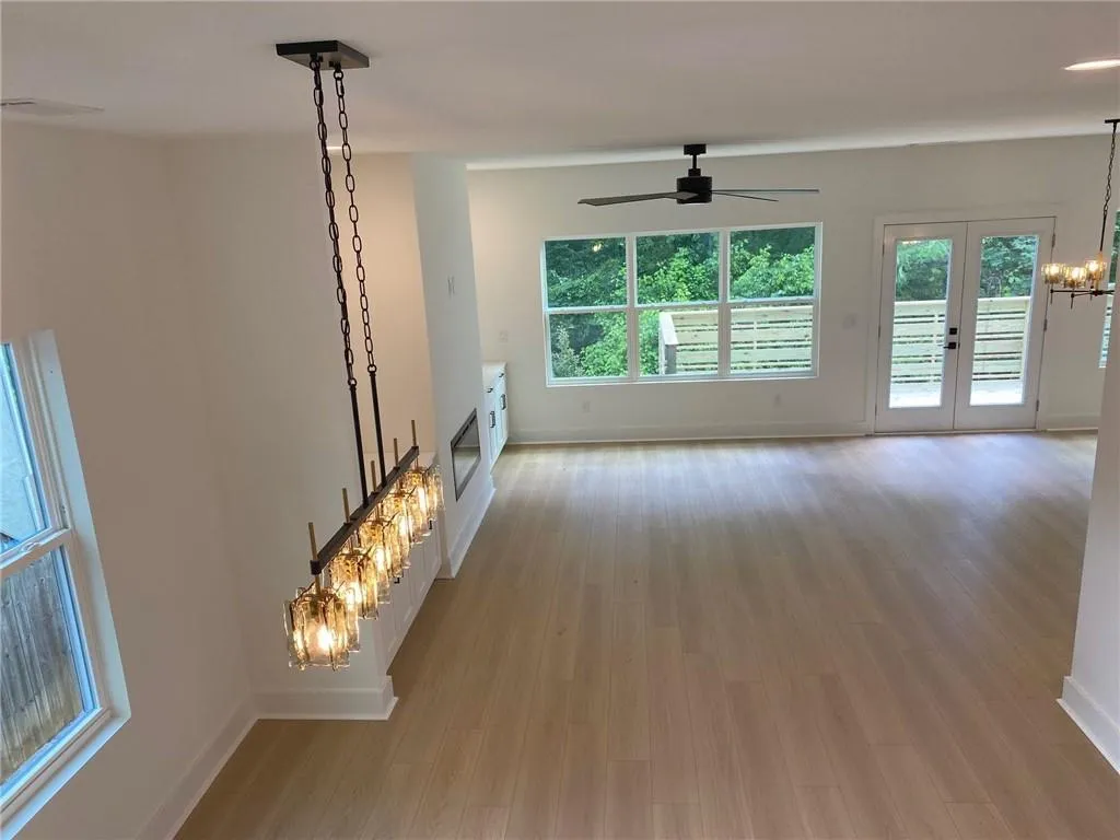 2167 Main Street Nw, Atlanta, Georgia 30318, 5 Bedrooms Bedrooms, ,2 BathroomsBathrooms,Residential,For Sale,2167 Main Street Nw,7573867