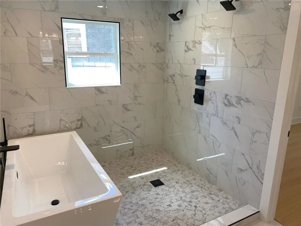 2167 Main Street Nw, Atlanta, Georgia 30318, 5 Bedrooms Bedrooms, ,2 BathroomsBathrooms,Residential,For Sale,2167 Main Street Nw,7573867