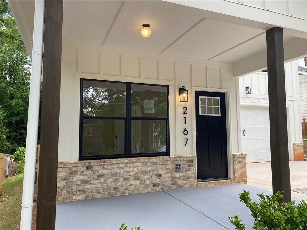 2167 Main Street Nw, Atlanta, Georgia 30318, 5 Bedrooms Bedrooms, ,2 BathroomsBathrooms,Residential,For Sale,2167 Main Street Nw,7573867