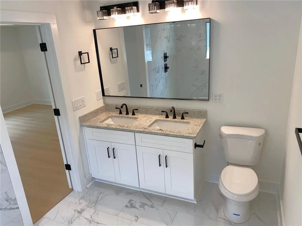 2167 Main Street Nw, Atlanta, Georgia 30318, 5 Bedrooms Bedrooms, ,2 BathroomsBathrooms,Residential,For Sale,2167 Main Street Nw,7573867