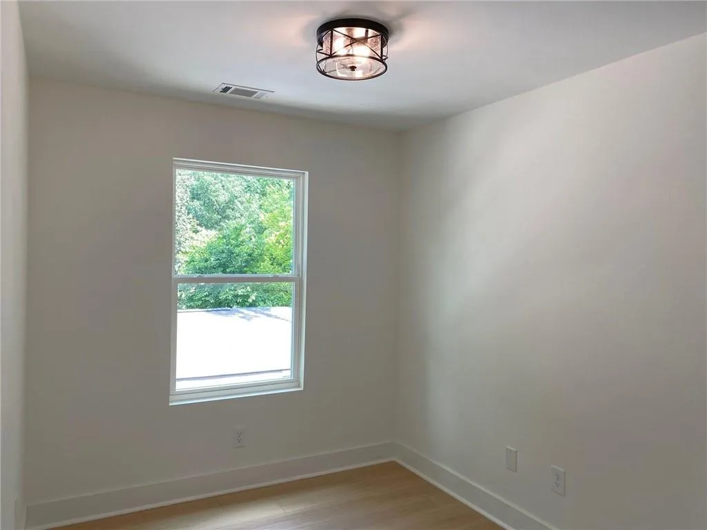 2167 Main Street Nw, Atlanta, Georgia 30318, 5 Bedrooms Bedrooms, ,2 BathroomsBathrooms,Residential,For Sale,2167 Main Street Nw,7573867
