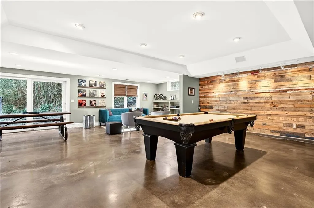 5759 Riverside Drive, Atlanta, Georgia 30327, 5 Bedrooms Bedrooms, ,5 BathroomsBathrooms,Residential,For Sale,5759 Riverside Drive,7721011