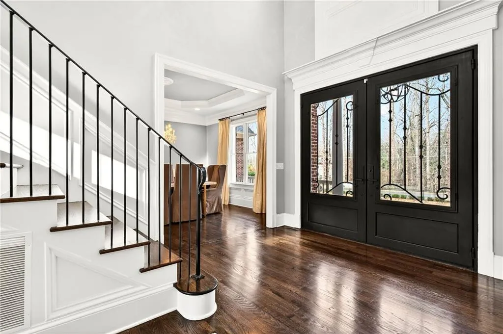 5759 Riverside Drive, Atlanta, Georgia 30327, 5 Bedrooms Bedrooms, ,5 BathroomsBathrooms,Residential,For Sale,5759 Riverside Drive,7721011