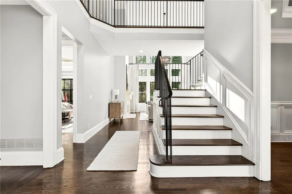 5759 Riverside Drive, Atlanta, Georgia 30327, 5 Bedrooms Bedrooms, ,5 BathroomsBathrooms,Residential,For Sale,5759 Riverside Drive,7721011