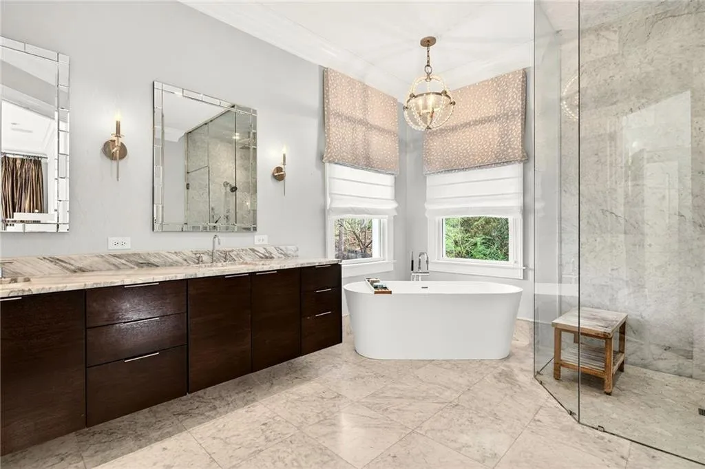 5759 Riverside Drive, Atlanta, Georgia 30327, 5 Bedrooms Bedrooms, ,5 BathroomsBathrooms,Residential,For Sale,5759 Riverside Drive,7721011