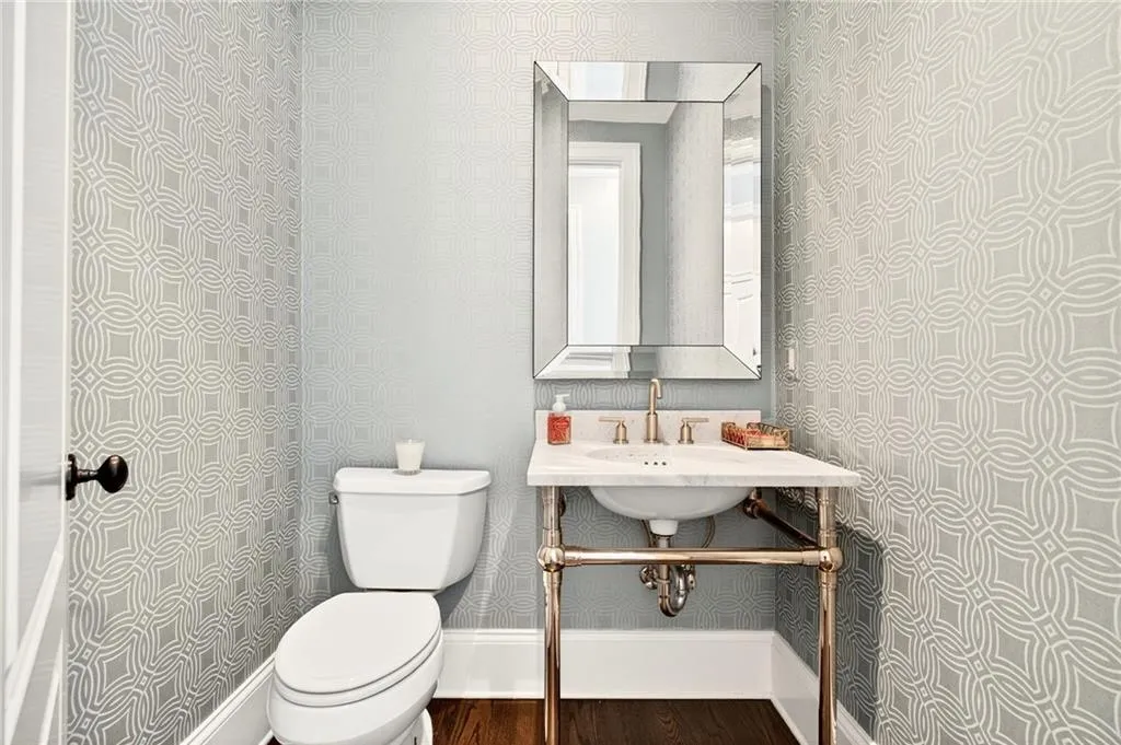 5759 Riverside Drive, Atlanta, Georgia 30327, 5 Bedrooms Bedrooms, ,5 BathroomsBathrooms,Residential,For Sale,5759 Riverside Drive,7721011