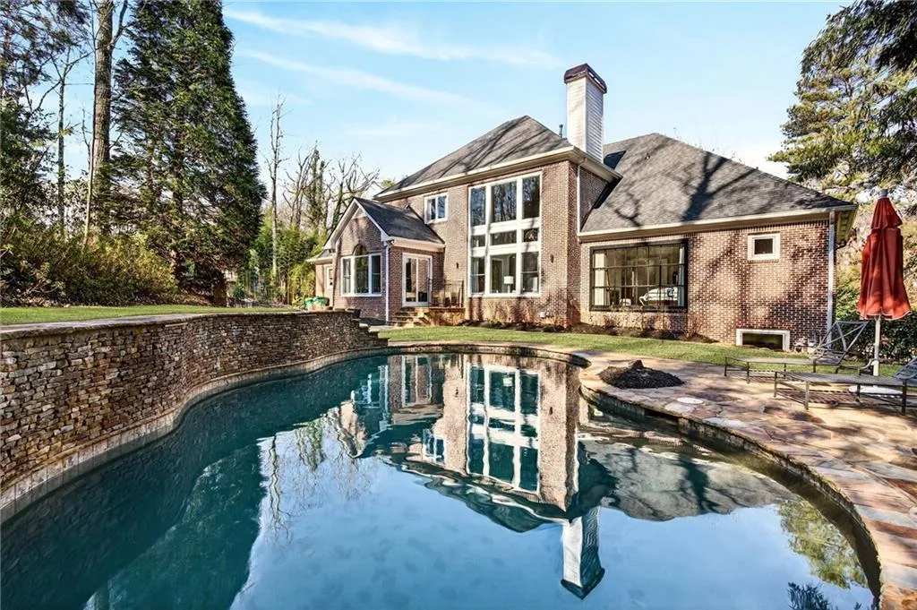 5759 Riverside Drive, Atlanta, Georgia 30327, 5 Bedrooms Bedrooms, ,5 BathroomsBathrooms,Residential,For Sale,5759 Riverside Drive,7721011