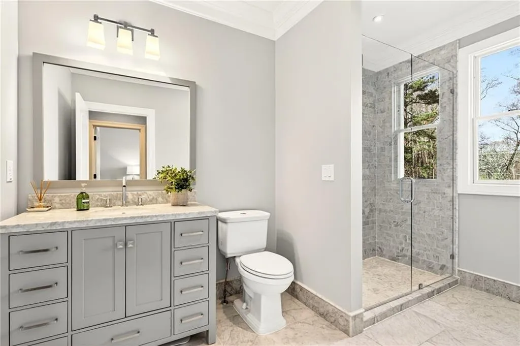 5759 Riverside Drive, Atlanta, Georgia 30327, 5 Bedrooms Bedrooms, ,5 BathroomsBathrooms,Residential,For Sale,5759 Riverside Drive,7721011