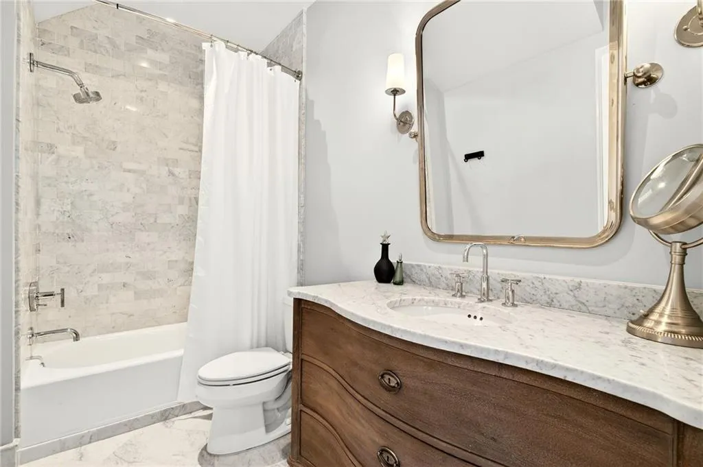 5759 Riverside Drive, Atlanta, Georgia 30327, 5 Bedrooms Bedrooms, ,5 BathroomsBathrooms,Residential,For Sale,5759 Riverside Drive,7721011