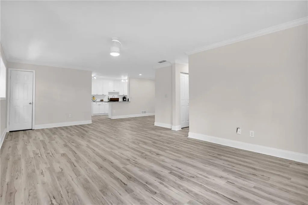 750 Dalrymple Road Unit J5, Sandy Springs, Georgia 30328, 2 Bedrooms Bedrooms, ,2 BathroomsBathrooms,Residential,Sold,750 Dalrymple Road Unit J5,7107473