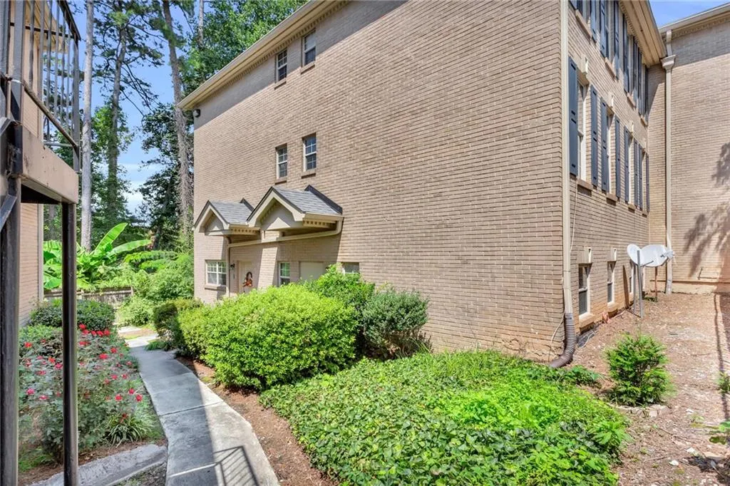 750 Dalrymple Road Unit J5, Sandy Springs, Georgia 30328, 2 Bedrooms Bedrooms, ,2 BathroomsBathrooms,Residential,Sold,750 Dalrymple Road Unit J5,7107473
