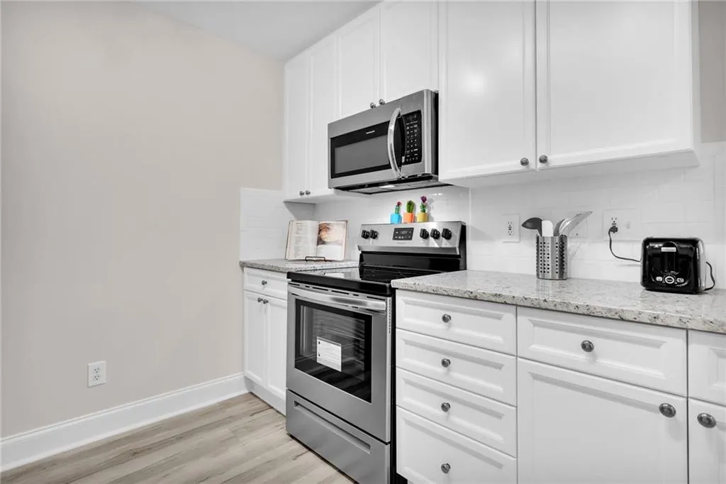 750 Dalrymple Road Unit J5, Sandy Springs, Georgia 30328, 2 Bedrooms Bedrooms, ,2 BathroomsBathrooms,Residential,Sold,750 Dalrymple Road Unit J5,7107473