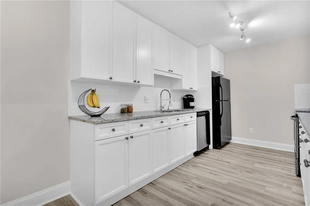 750 Dalrymple Road Unit J5, Sandy Springs, Georgia 30328, 2 Bedrooms Bedrooms, ,2 BathroomsBathrooms,Residential,Sold,750 Dalrymple Road Unit J5,7107473