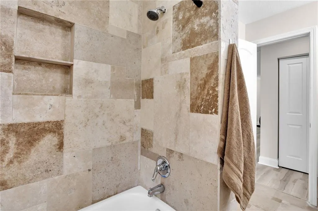 750 Dalrymple Road Unit J5, Sandy Springs, Georgia 30328, 2 Bedrooms Bedrooms, ,2 BathroomsBathrooms,Residential,Sold,750 Dalrymple Road Unit J5,7107473