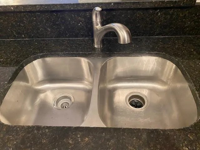 8101 Santa Fe Parkway, Sandy Springs, Georgia 30350, 3 Bedrooms Bedrooms, ,2 BathroomsBathrooms,Residential,Sold,8101 Santa Fe Parkway,6824131