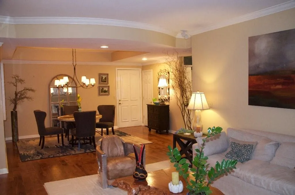 3047 Lenox Road Unit 1306, Atlanta, Georgia 30324, 3 Bedrooms Bedrooms, ,2 BathroomsBathrooms,Residential,Sold,3047 Lenox Road Unit 1306,5582915