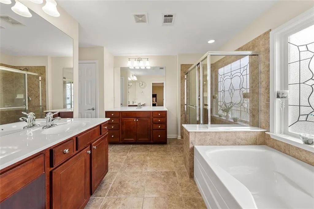 2525 Friar Tuck Lane Se Unit 5/2, Smyrna, Georgia 30339, 3 Bedrooms Bedrooms, ,3 BathroomsBathrooms,Residential,For Sale,2525 Friar Tuck Lane Se Unit 5/2,7626664