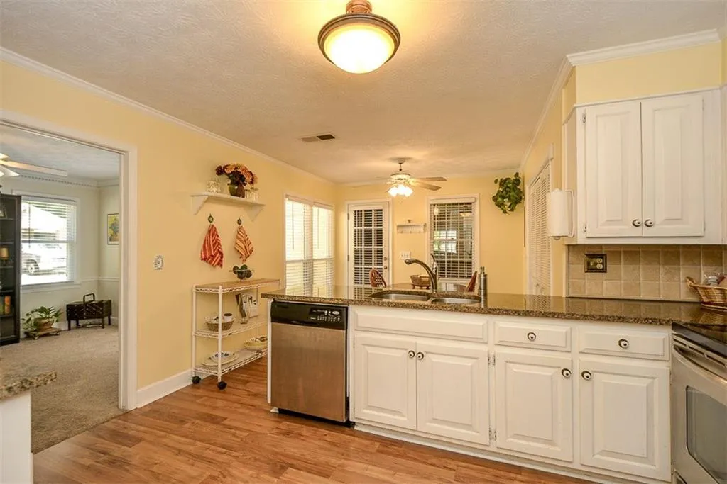 9105 Carroll Manor Drive, Sandy Springs, Georgia 30350, 3 Bedrooms Bedrooms, ,2 BathroomsBathrooms,Residential,Sold,9105 Carroll Manor Drive,6040817 9105 Carroll Manor Drive, Sandy Springs, Georgia 30350, 3 Bedrooms Bedrooms, ,2 BathroomsBathrooms,Residential,Sold,9105 Carroll Manor Drive,6040817