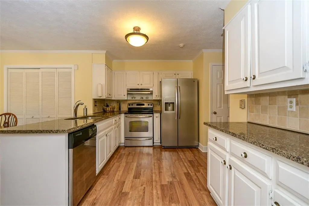 9105 Carroll Manor Drive, Sandy Springs, Georgia 30350, 3 Bedrooms Bedrooms, ,2 BathroomsBathrooms,Residential,Sold,9105 Carroll Manor Drive,6040817 9105 Carroll Manor Drive, Sandy Springs, Georgia 30350, 3 Bedrooms Bedrooms, ,2 BathroomsBathrooms,Residential,Sold,9105 Carroll Manor Drive,6040817