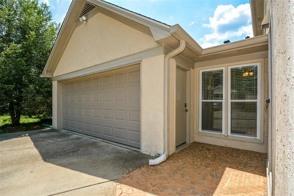 9105 Carroll Manor Drive, Sandy Springs, Georgia 30350, 3 Bedrooms Bedrooms, ,2 BathroomsBathrooms,Residential,Sold,9105 Carroll Manor Drive,6040817 9105 Carroll Manor Drive, Sandy Springs, Georgia 30350, 3 Bedrooms Bedrooms, ,2 BathroomsBathrooms,Residential,Sold,9105 Carroll Manor Drive,6040817