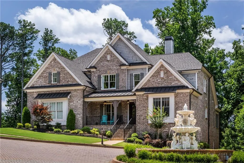 515 Belada Boulevard, Atlanta, Georgia 30342, 5 Bedrooms Bedrooms, ,4 BathroomsBathrooms,Residential,Sold,515 Belada Boulevard,6030191
