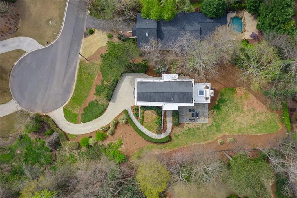 4810 Lafayette Court Nw, Atlanta, Georgia 30327, 4 Bedrooms Bedrooms, ,3 BathroomsBathrooms,Residential,Sold,4810 Lafayette Court Nw,6858310