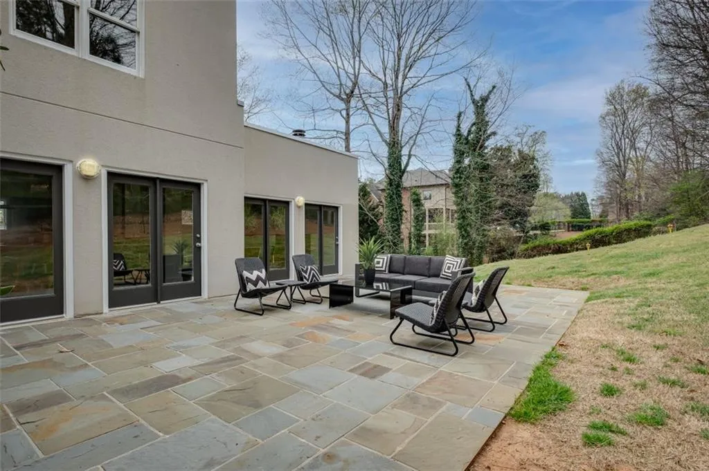 4810 Lafayette Court Nw, Atlanta, Georgia 30327, 4 Bedrooms Bedrooms, ,3 BathroomsBathrooms,Residential,Sold,4810 Lafayette Court Nw,6858310