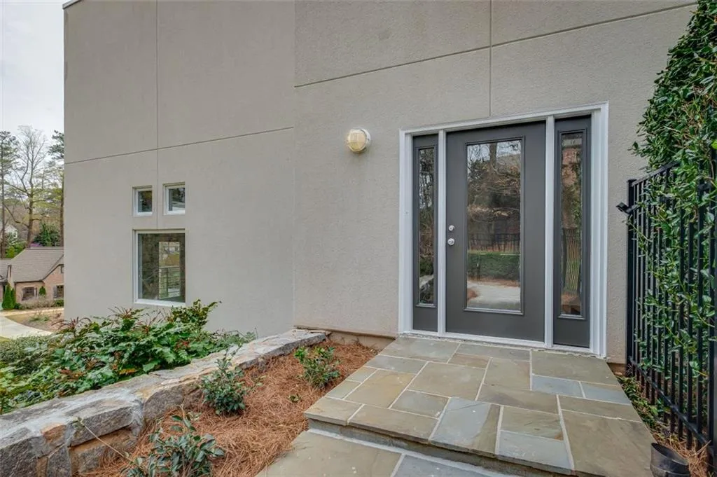 4810 Lafayette Court Nw, Atlanta, Georgia 30327, 4 Bedrooms Bedrooms, ,3 BathroomsBathrooms,Residential,Sold,4810 Lafayette Court Nw,6858310