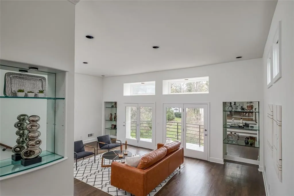 4810 Lafayette Court Nw, Atlanta, Georgia 30327, 4 Bedrooms Bedrooms, ,3 BathroomsBathrooms,Residential,Sold,4810 Lafayette Court Nw,6858310