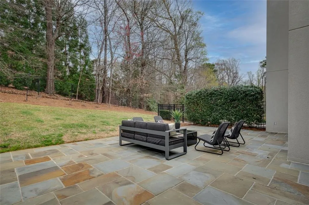 4810 Lafayette Court Nw, Atlanta, Georgia 30327, 4 Bedrooms Bedrooms, ,3 BathroomsBathrooms,Residential,Sold,4810 Lafayette Court Nw,6858310