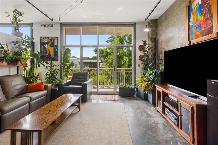 245 N Highland Avenue Ne Unit 321, Atlanta, Georgia 30307