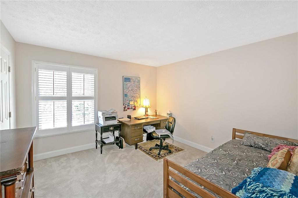 725 Dalrymple Road Unit 7F, Sandy Springs, Georgia 30328, 2 Bedrooms Bedrooms, ,2 BathroomsBathrooms,Residential,Sold,725 Dalrymple Road Unit 7F,7303104