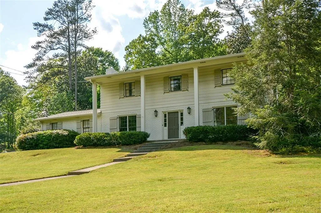 6586 Wright Road, Atlanta, Georgia 30328, 4 Bedrooms Bedrooms, ,2 BathroomsBathrooms,Residential,Sold,6586 Wright Road,5851425