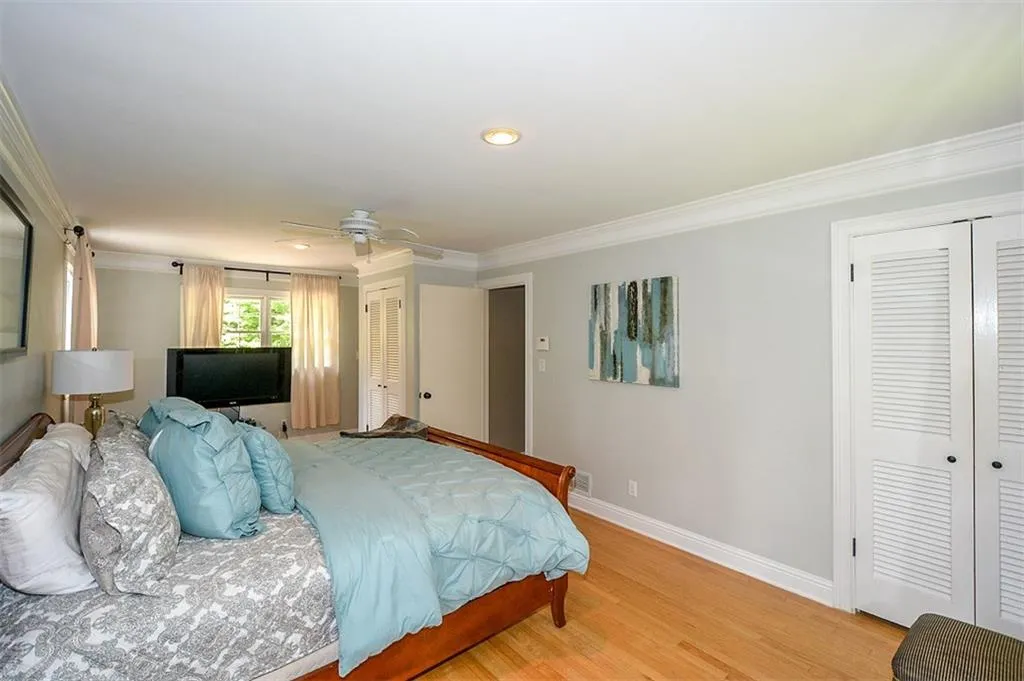 6586 Wright Road, Atlanta, Georgia 30328, 4 Bedrooms Bedrooms, ,2 BathroomsBathrooms,Residential,Sold,6586 Wright Road,5851425