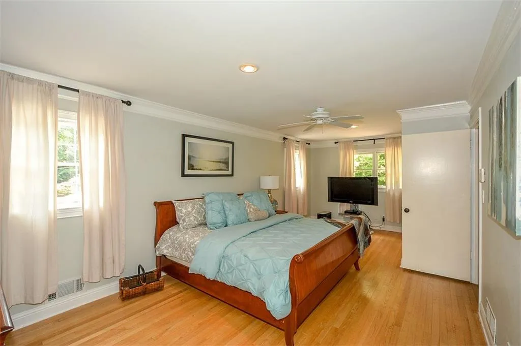 6586 Wright Road, Atlanta, Georgia 30328, 4 Bedrooms Bedrooms, ,2 BathroomsBathrooms,Residential,Sold,6586 Wright Road,5851425