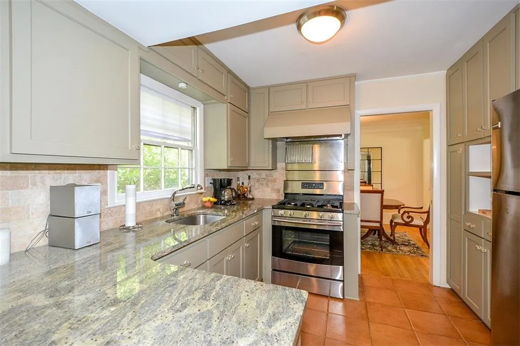 6586 Wright Road, Atlanta, Georgia 30328, 4 Bedrooms Bedrooms, ,2 BathroomsBathrooms,Residential,Sold,6586 Wright Road,5851425