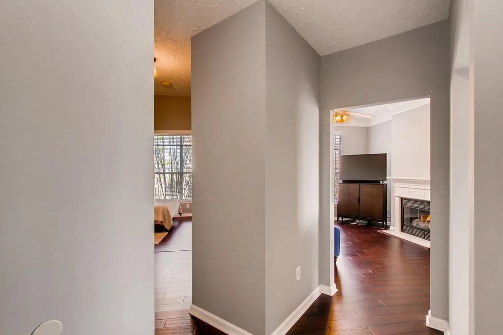 5559 Glenridge Drive Unit 1401, Atlanta, Georgia 30342, 2 Bedrooms Bedrooms, ,1 BathroomBathrooms,Residential,Sold,5559 Glenridge Drive Unit 1401,6502177