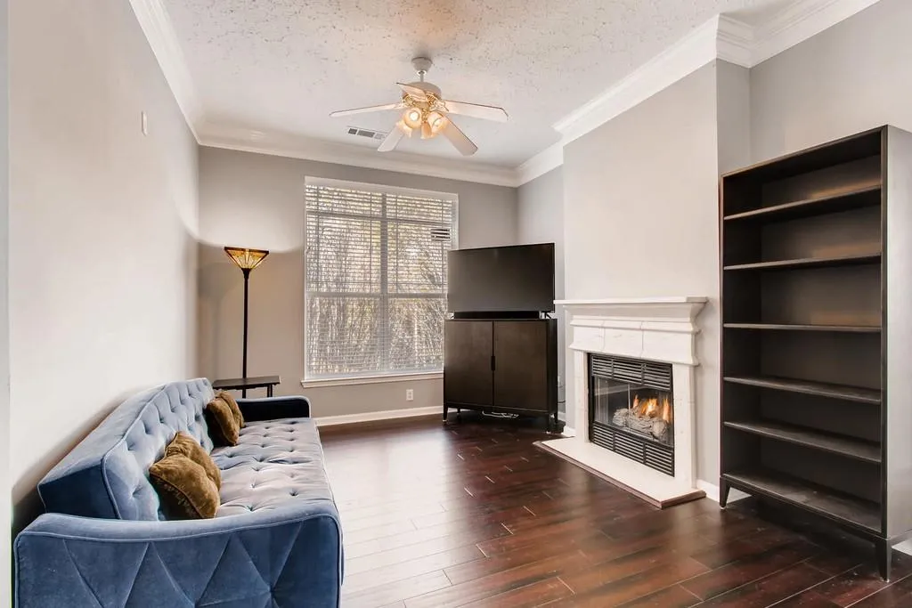 5559 Glenridge Drive Unit 1401, Atlanta, Georgia 30342, 2 Bedrooms Bedrooms, ,1 BathroomBathrooms,Residential,Sold,5559 Glenridge Drive Unit 1401,6502177