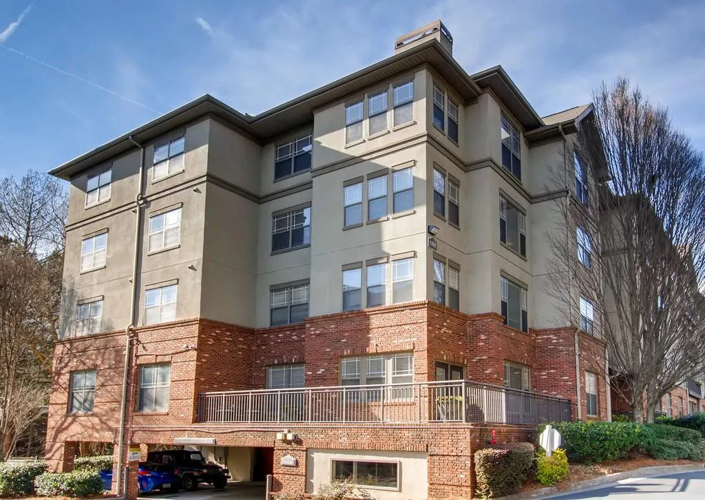 5559 Glenridge Drive Unit 1401, Atlanta, Georgia 30342, 2 Bedrooms Bedrooms, ,1 BathroomBathrooms,Residential,Sold,5559 Glenridge Drive Unit 1401,6502177