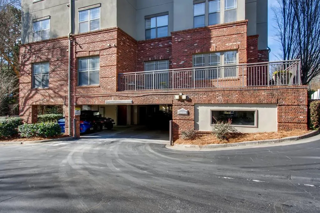 5559 Glenridge Drive Unit 1401, Atlanta, Georgia 30342, 2 Bedrooms Bedrooms, ,1 BathroomBathrooms,Residential,Sold,5559 Glenridge Drive Unit 1401,6502177